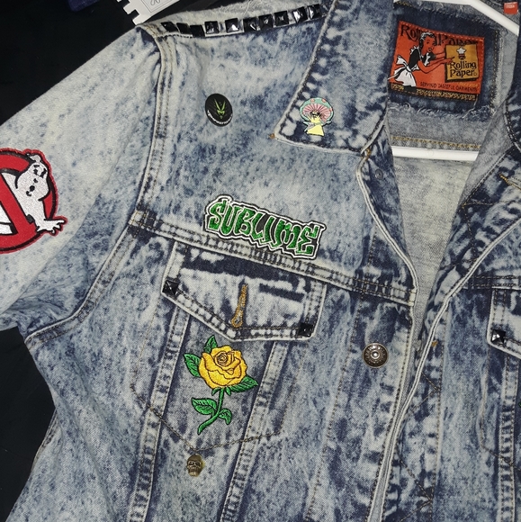 Upcoming!Quick update showing a few of the pieces to be photographed on the 15th - Picture 15 of 16